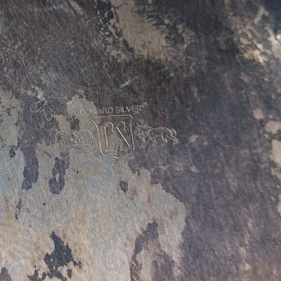 Tray - Picture 1 of 1